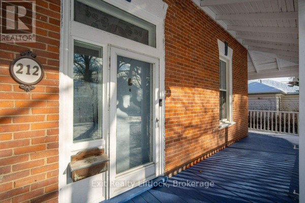 212 Barnardo Avenue, Peterborough, ON, photo 2