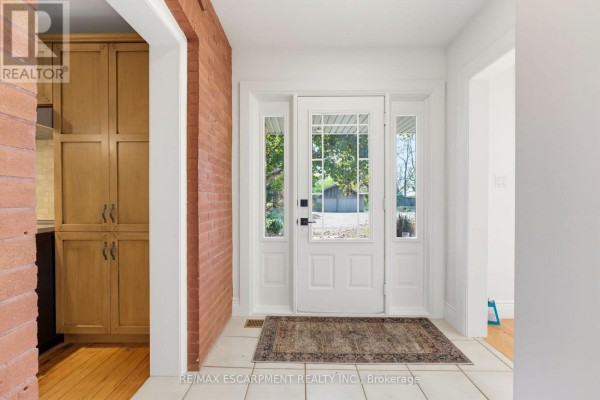 212 Concession 8 Road E, Hamilton, ON L8B1N7 Photo 3