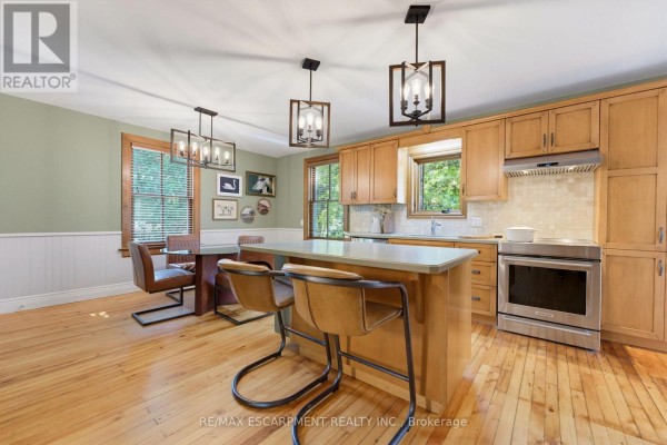 212 Concession 8 Road E, Hamilton, ON L8B1N7 Photo 5
