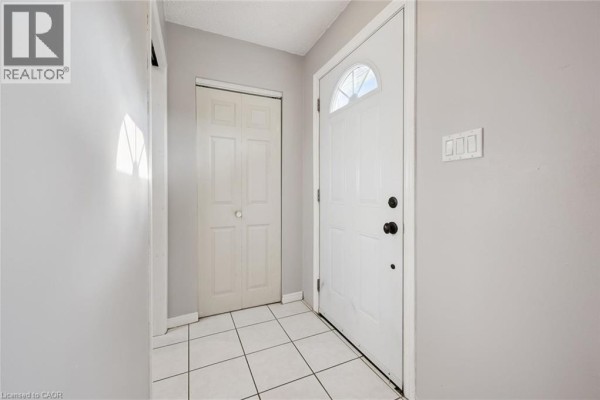 Bedroom - 212 Heritage Drive, Kitchener, ON N2B3J6 Photo 3