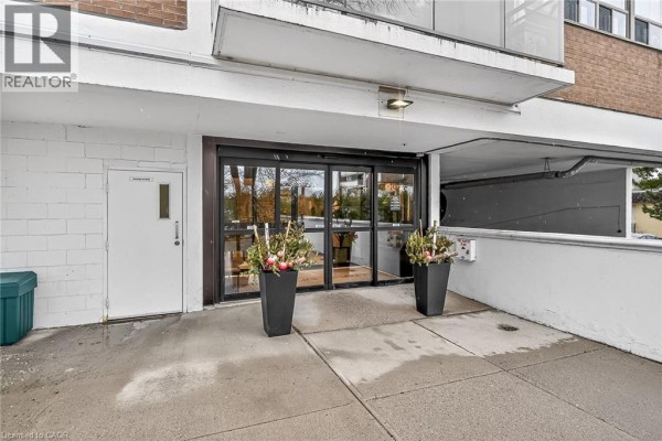 212 Kerr Street Unit# 702, Oakville, ON, photo 2