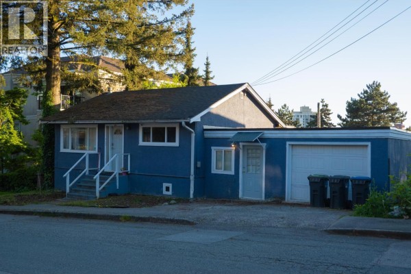 212 Mowat Street, New Westminster, BC V3M4B2 Photo 5