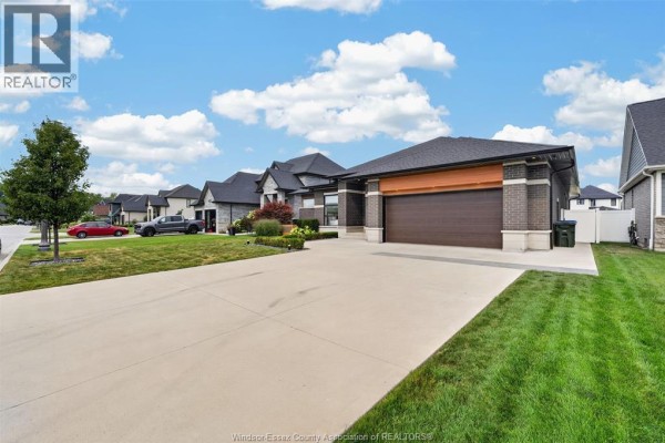 Storage - 212 Rafih Crescent, Lakeshore, ON N0R1A0 Photo 3