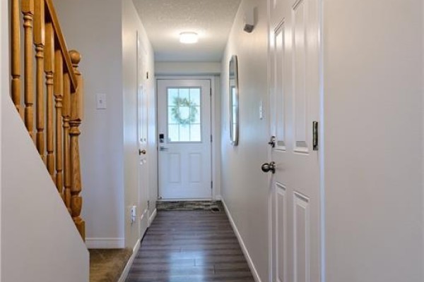 Primary Bedroom - 212 Red Clover Court, Kitchener, ON N2E4J5 Photo 5