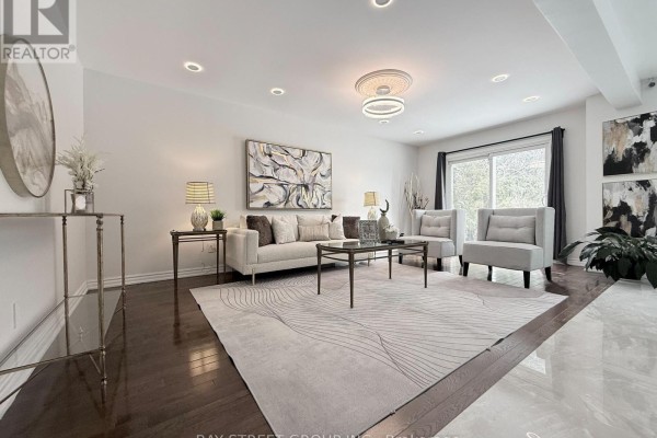 212 Risebrough Circuit, Markham, ON L3R3H9 Photo 3