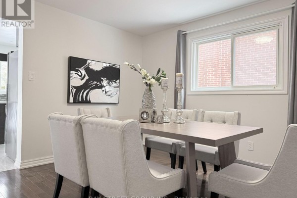 212 Risebrough Circuit, Markham, ON L3R3H9 Photo 5