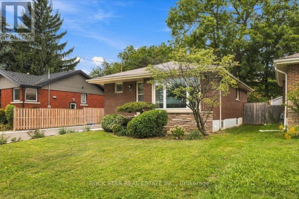 4pc Bathroom - 212 West 33rd Street, Hamilton, ON L9C5J5 Photo 2