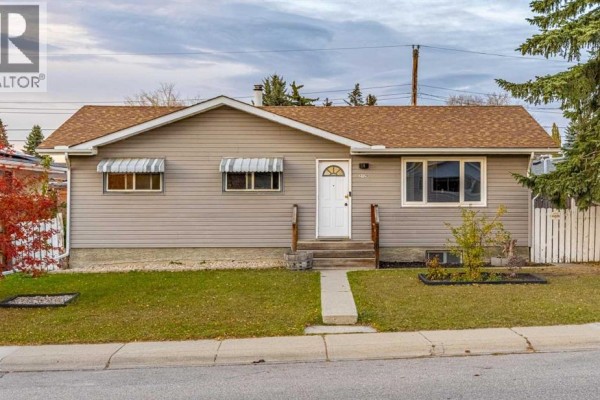 Living room - 2120 Milne Drive Ne, Calgary, AB T2E6B8 Photo 2