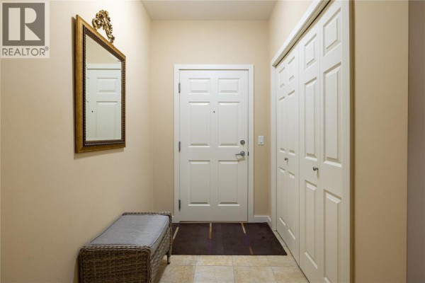 Living room - 2120 Shannon Ridge Drive Unit# 108, West Kelowna, BC V4T2Z3 Photo 3