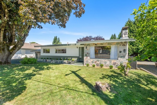 2120 Ware Street, Abbotsford, BC V2S3C2 Photo 3