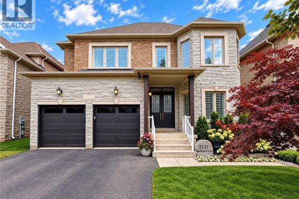 2121 Blackforest Crescent, Oakville, ON, photo 2