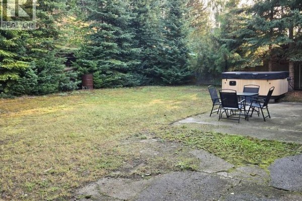 Primary Bedroom - 2122 O' Keefe Avenue, Prince George, BC V2K1K9 Photo 5