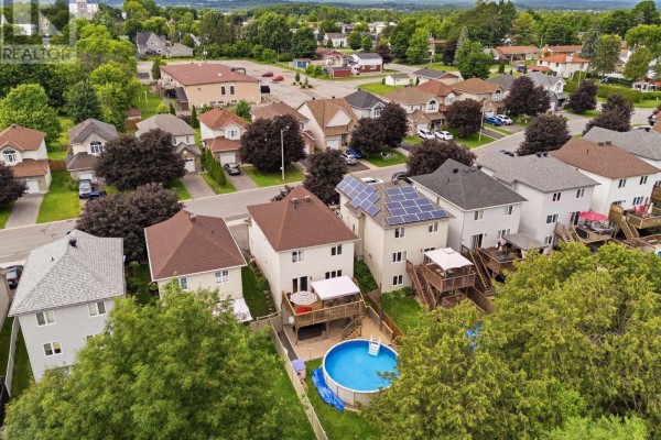 2122 Patricia Street, Clarence Rockland, ON, photo 2