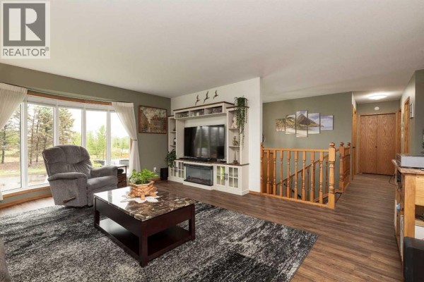 2pc Bathroom - 2123 16 Avenue, Coaldale, AB T1M1J9 Photo 5