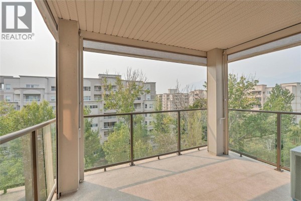 Foyer - 2125 Atkinson Street Unit# 705, Penticton, BC V2A9E6 Photo 5