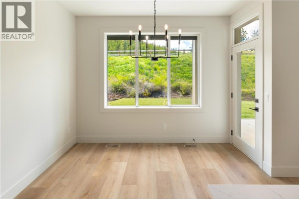 2125 Montenegro Drive, Kelowna, BC, photo 3