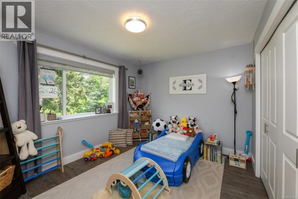 2126 Cypress Rd, Comox, BC, photo 3