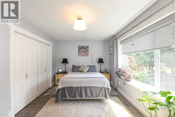 Bedroom - 2126 Cypress Rd, Comox, BC V9M3Z5 Photo 5