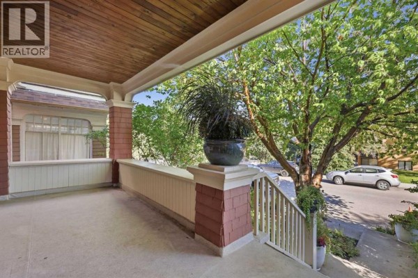 Living room - 2127 16 Street Sw, Calgary, AB T2T4E5 Photo 3