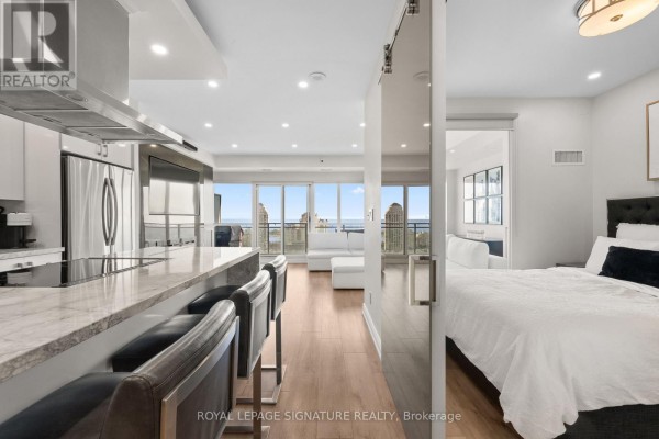 Den - 2128 - 165 Legion Road, Toronto, ON M8Y0B3 Photo 5