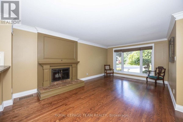 Den - 2128 Benjamin Avenue, Ottawa, ON K2A1P4 Photo 4