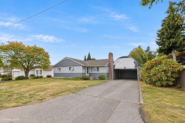 2129 Bowler Drive, Surrey, BC V4A4V8 Photo 2