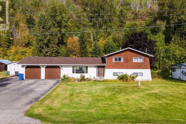 Recreation room - 2129 Raspberry Road, Castlegar, BC V1N4T6 Photo 3