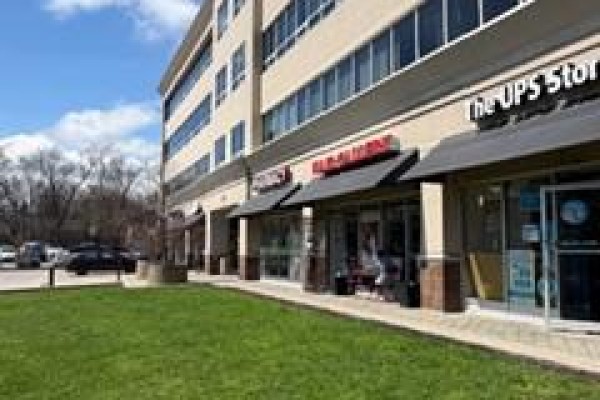 213 - 170 The Donway West, Toronto, ON, photo 2