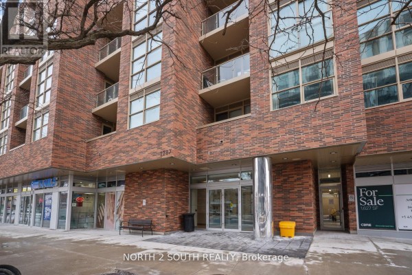 213 - 1787 St Clair Avenue W, Toronto, ON M6N0B7 Photo 4