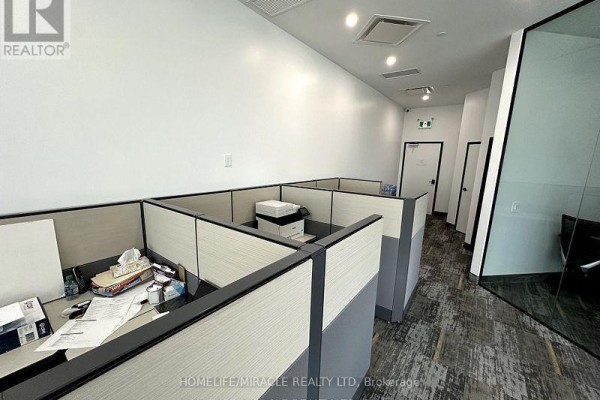 213 - 3465 Platinum Drive, Mississauga, ON L5M2S1 Photo 5