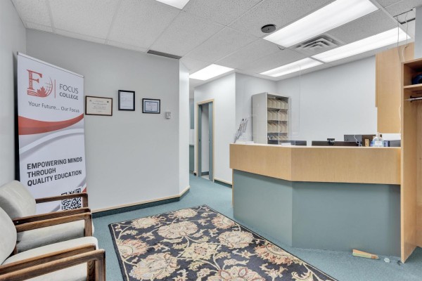 213 13710 94a Avenue, Surrey, BC, photo 2