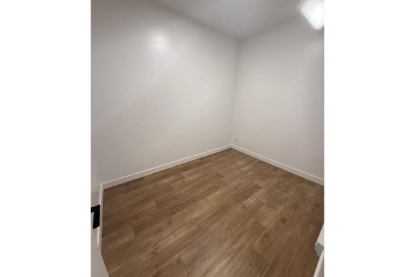 213 14398 60 Ave Street, Surrey, BC V3X2N5 Photo 4