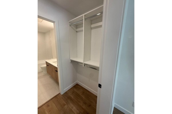 213 14398 60 Ave Street, Surrey, BC V3X2N5 Photo 5