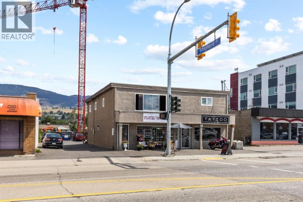 213-219 Rutland Road N, Kelowna, BC V1X3B1 Photo 2