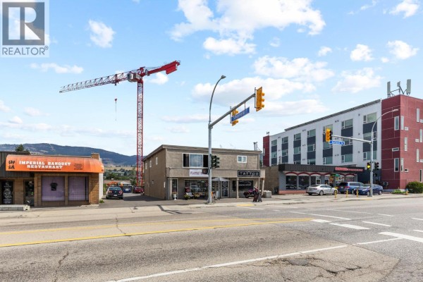 213-219 Rutland Road N, Kelowna, BC V1X3B1 Photo 3