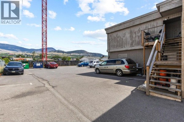 213-219 Rutland Road N, Kelowna, BC V1X3B1 Photo 4