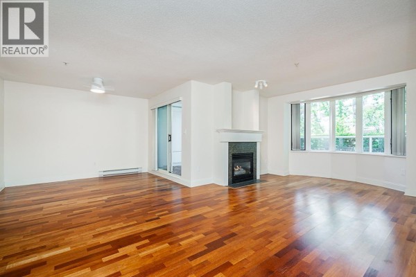 213 220 Newport Drive, Port Moody, BC V3H5B8 Photo 2