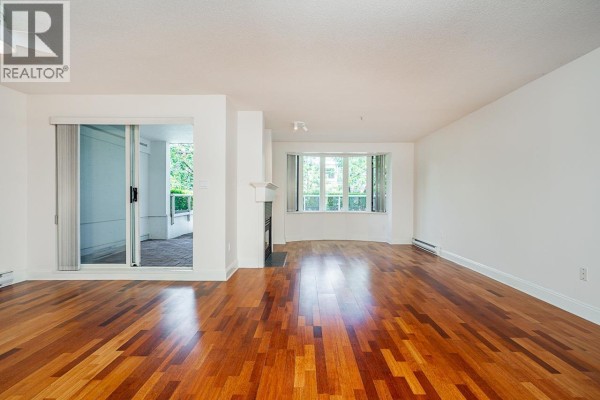 213 220 Newport Drive, Port Moody, BC V3H5B8 Photo 3