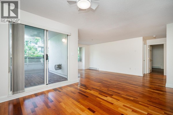 213 220 Newport Drive, Port Moody, BC V3H5B8 Photo 4