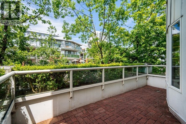 213 220 Newport Drive, Port Moody, BC V3H5B8 Photo 5