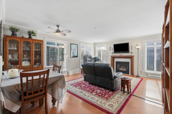 213 32085 George Ferguson Way, Abbotsford, BC V2S2K7 Photo 5