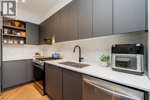 213 3229 St Johns Street, Port Moody, BC V3H0M4 Photo 5