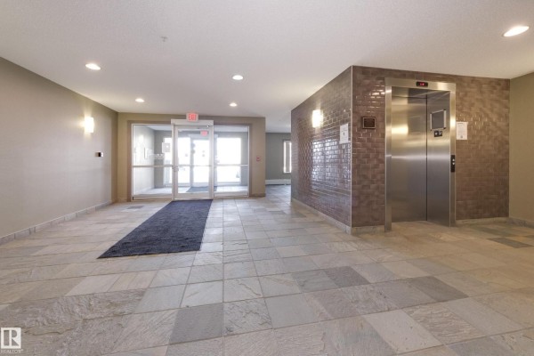Kitchen - #213 4403 23 St Nw, Edmonton, AB T6T0E4 Photo 3