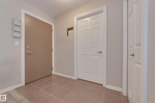 Primary Bedroom - #213 4403 23 St Nw, Edmonton, AB T6T0E4 Photo 4