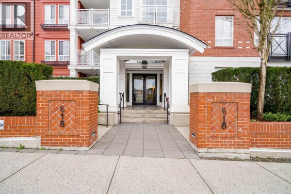 213 618 Como Lake Avenue, Coquitlam, BC V3J0G1 Photo 4