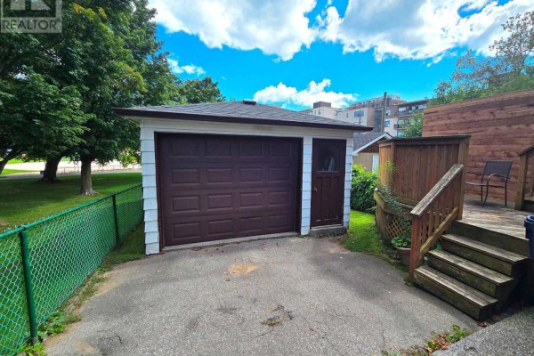 213 Blantyre Avenue, Toronto, ON, photo 3