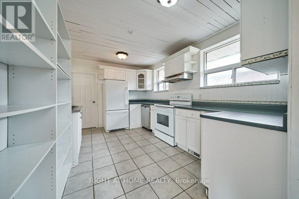 213 Cabot Street, Oshawa, ON L1J5S2 Photo 3