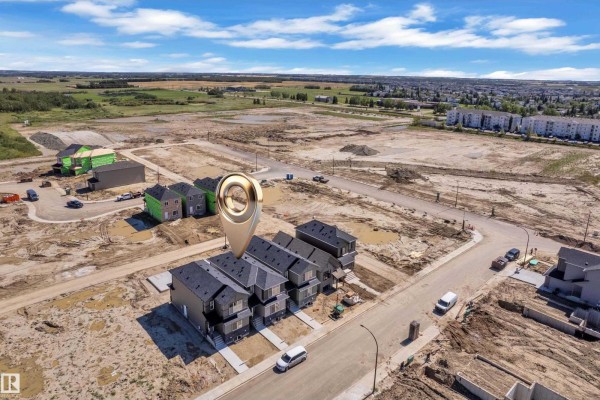 213 Falcon Crescent, Leduc, AB, photo 2