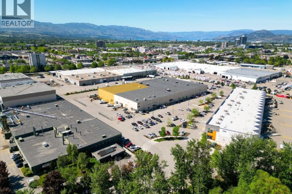 2130 Leckie Place, Kelowna, BC, photo 2
