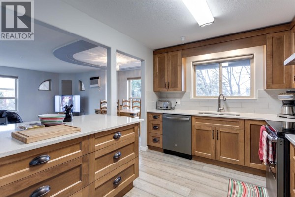 2130 Vasile Road Unit# 302, Kelowna, BC, photo 2